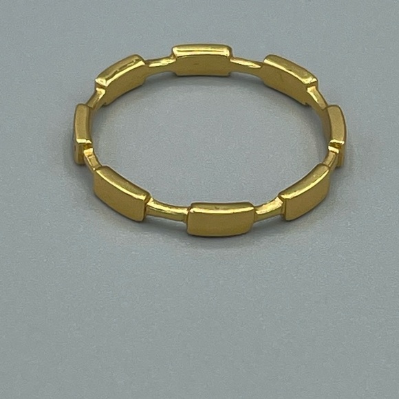 14k Gold Vermeil Ring Dainty Geometric Band - Picture 8 of 10